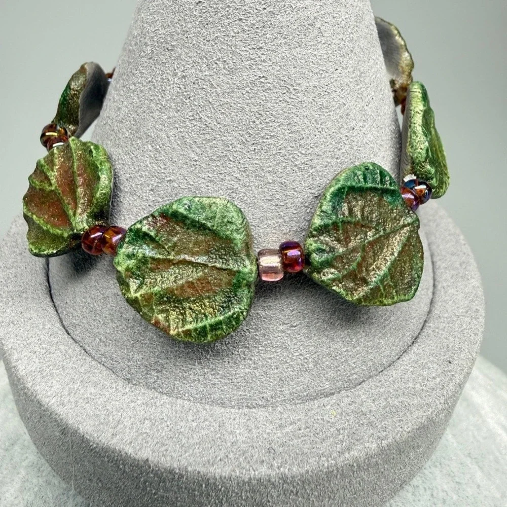 Handmade Ceramic Leaf Bead Toggle Bracelet Green 6.5